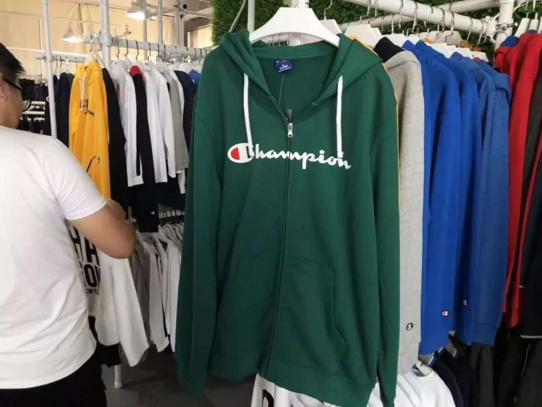 娼墝champion鏉ヨ,娼墝champion鏂版