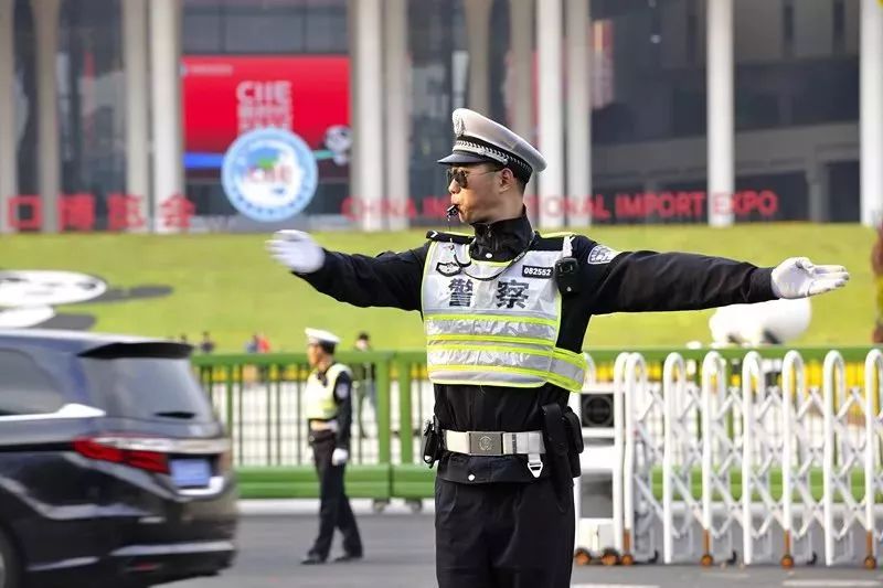 今天上海南北高架限行时间,上海高架限行时间段闯入怎么处罚