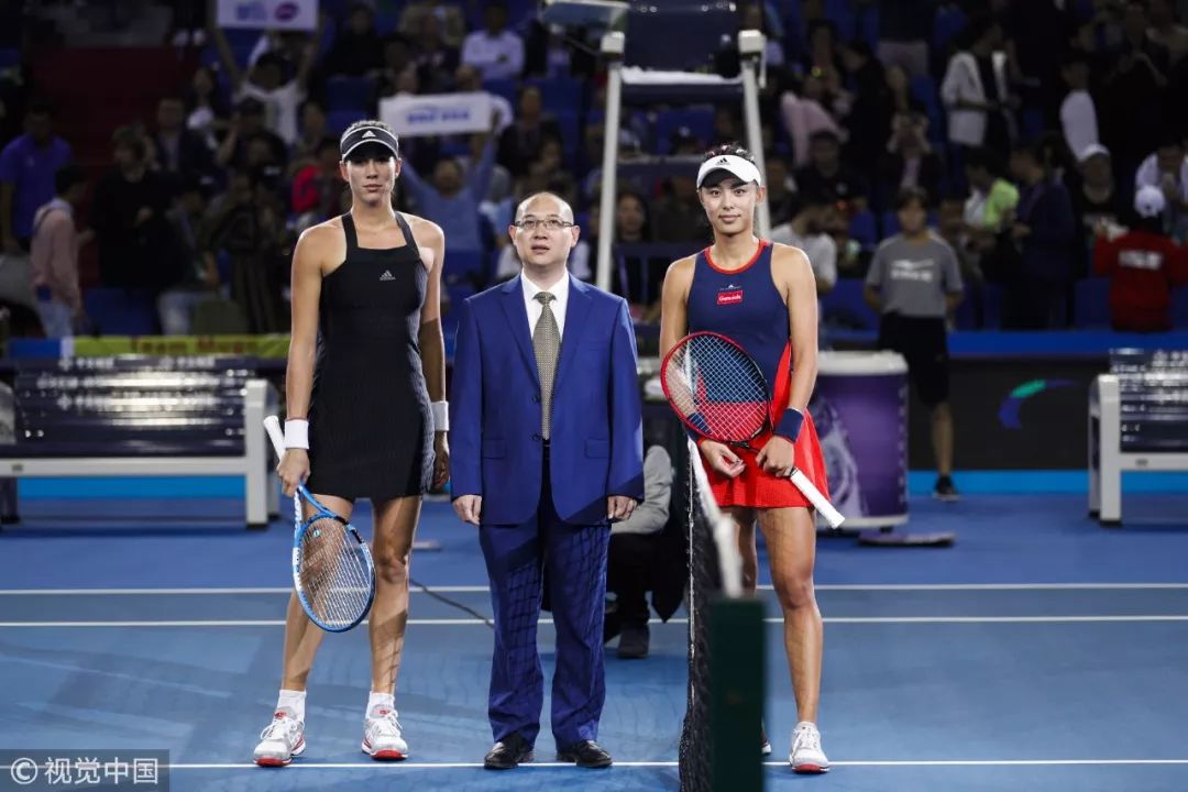 花絮｜大横琴企业日：甜美王蔷与小朋友们“切磋”球技