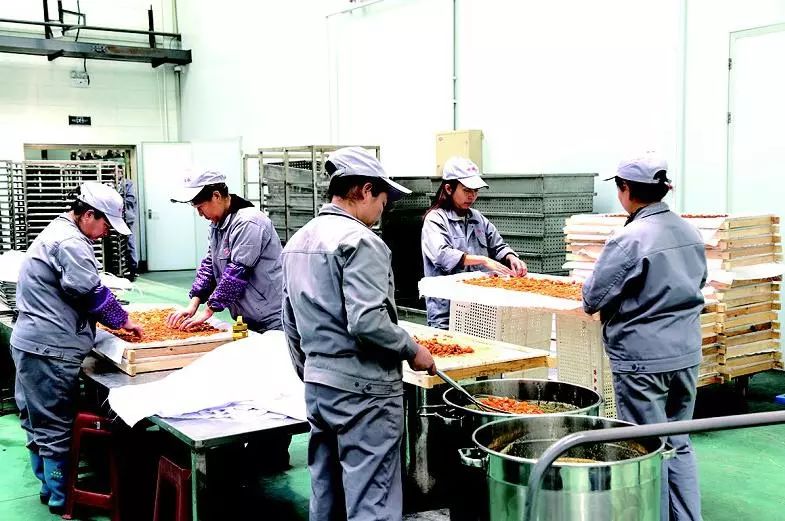 浜哄弬璨傜毊楣胯尭鍦ㄥ摢涓渷,浜哄弬楣胯尭璨傜毊鏄摢涓湴鍖虹殑鐗逛骇