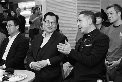 双11购物最多的中国女人,双11女学生买东西