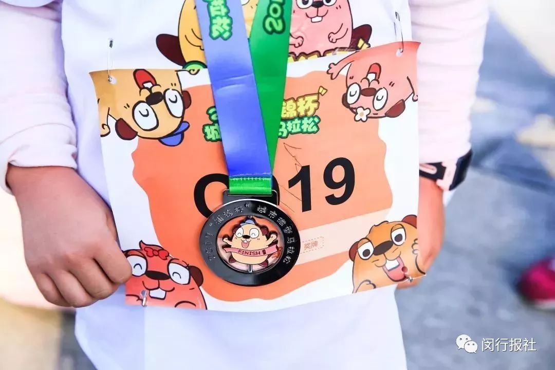 快，换上跑鞋，到上海最美林荫道中，参加欢乐嘉年华！