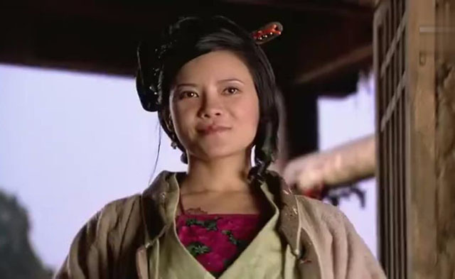 没人帮你带褥子被子和杯子，你还敢住店！