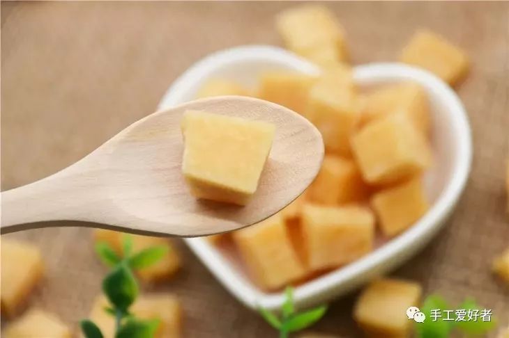 止咳化痰润肺梨膏糖正品东方甄选,梨膏糖可以缓解咽炎咳嗽么