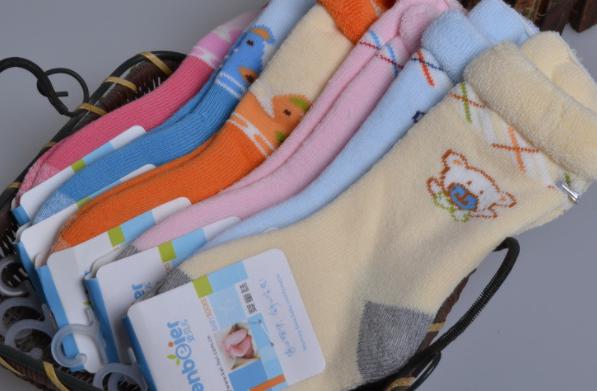 农村人女孩创业,女孩农村创业挣了几百亿