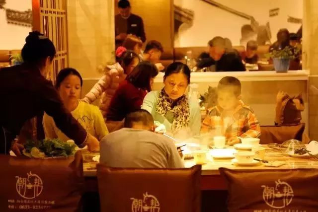 6.8折！烟台路上这家烧烤城震撼登场！承包你的整个5月……