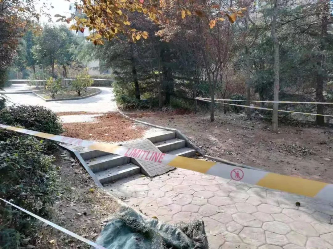 大学生捅死母亲的原因,大学生捅死陪读母亲原因