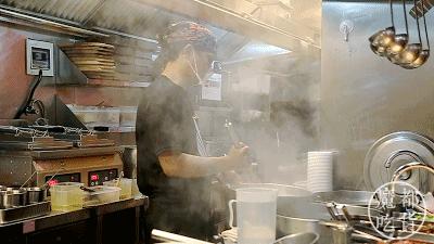 大骨熬汤的味千拉面,味千拉面大骨熬汤30年