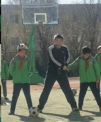 手拉手心连心助力乡村振兴,群众路幼小衔接