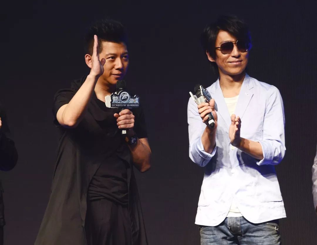 陈羽凡吸毒被抓，胡海泉怒发十个“为什么”只为撇清关系？