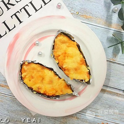 芝士焗红薯的简单做法,甜蜜蜜汁红薯的做法