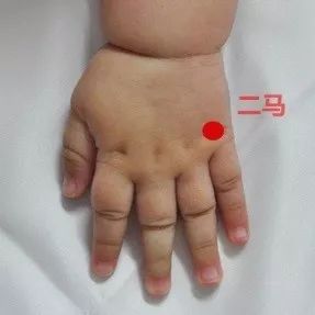 宝宝脾胃虚寒大便不成形推拿手法,小儿推拿脾虚大便干燥