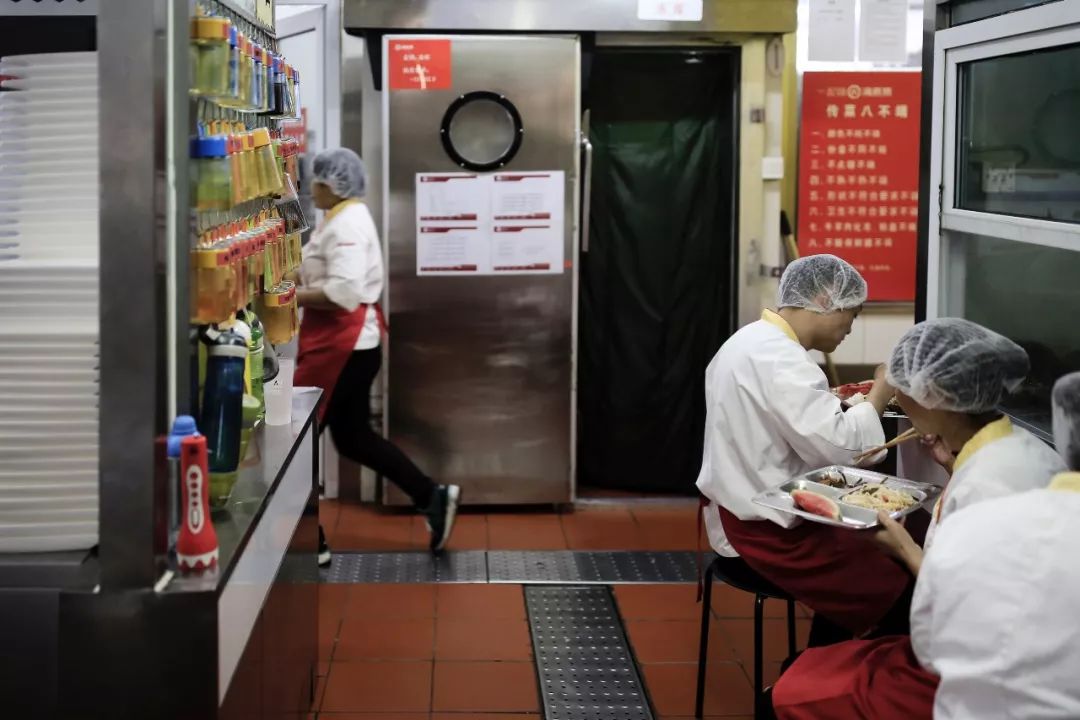 海底捞的女人们,海底捞系列女生