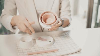 一秒折叠变身粉饼盒大小，火爆ins的随身杯，上哪都能喝干净水！