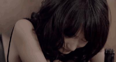 四款专属秋冬的慵懒发型,秋冬新款慵懒风宽松温柔