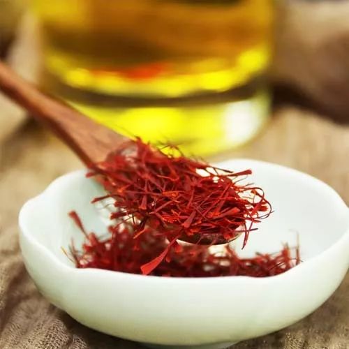 肝不好脸上长斑可以喝藏红花吗,枸杞藏红花泡水对祛斑有效吗