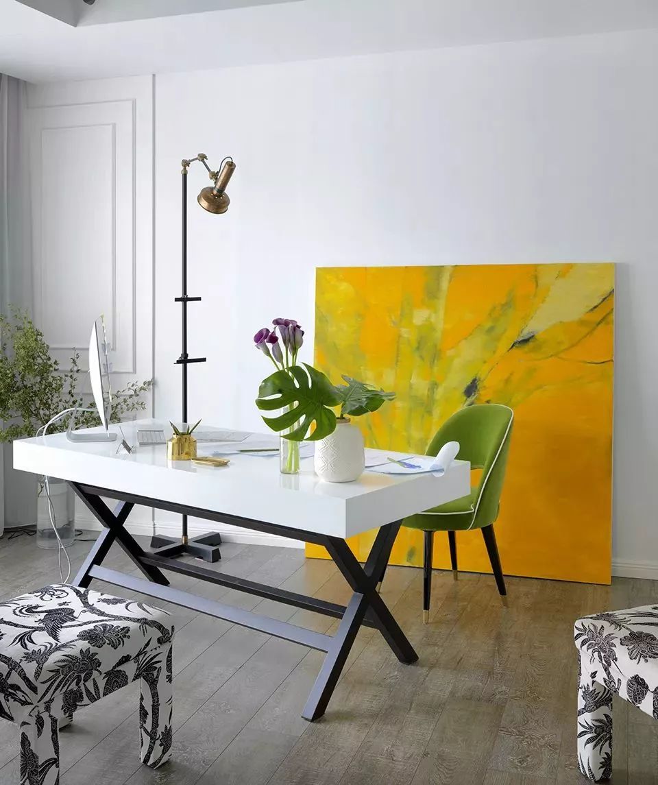 不打孔的挂画,不伤墙面的挂画方法