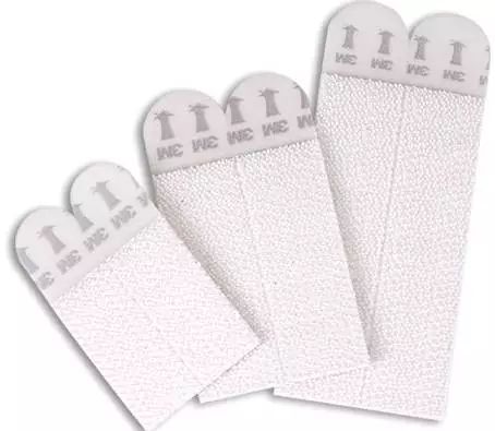 不打孔的挂画,不伤墙面的挂画方法