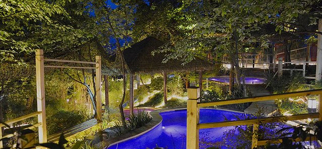 成都又可以泡温泉又可以玩的场所,成都哪家温泉好耍一点