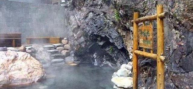 成都又可以泡温泉又可以玩的场所,成都哪家温泉好耍一点