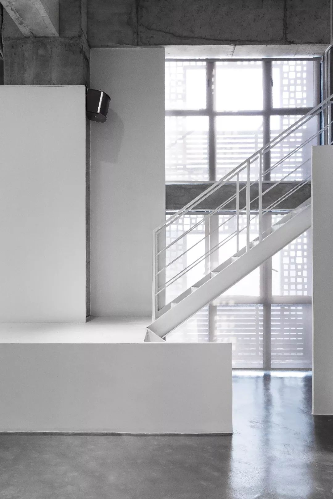 一个七彩青年创想空间，打碎了居住与工作间的壁垒