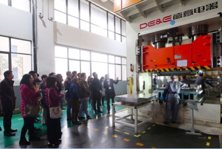 2018年房地产年度采购峰会联合交流考察团走进德意