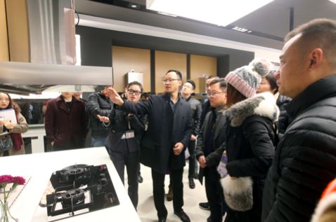 2018年房地产年度采购峰会联合交流考察团走进德意