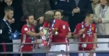 穆帅解释曼联失利原因,穆三年魔咒曼联