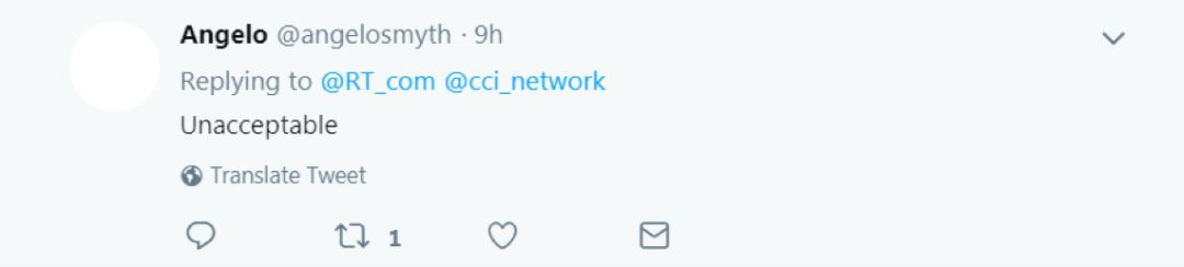 女子公共场所拍裸照,姑娘这里禁止潜水