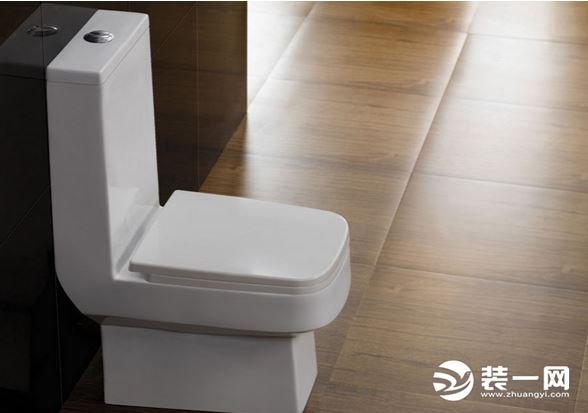 贴了地砖的卫生间马桶如何移位,卫生间有移位器能否用虹吸式马桶