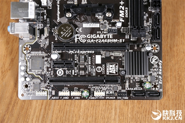 amda87680与7600有区别吗,2016年amd主板技嘉