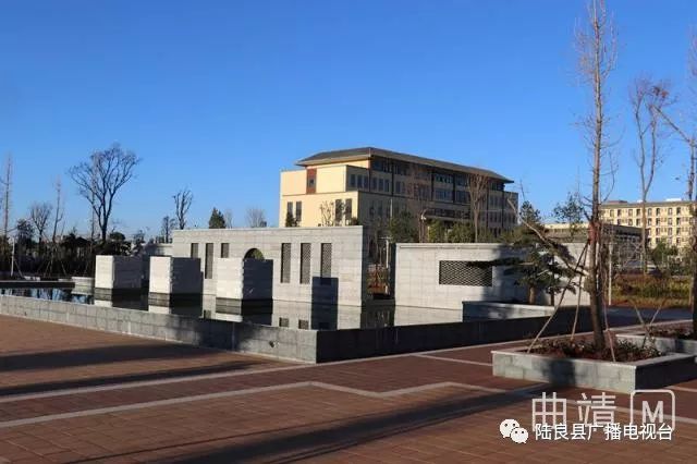 陆良一中景色照片,陆良一中校园风景