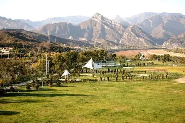 北京门头沟社区首届“半马”比赛开跑