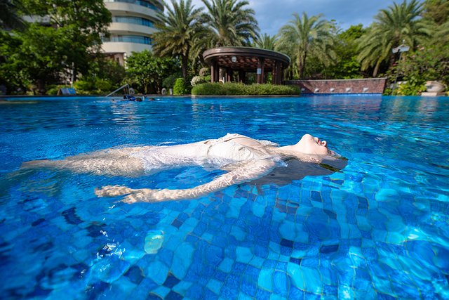 去三亚自由行美食攻略,三亚旅游美食攻略自由行路线推荐