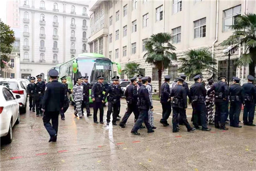 全国第一起套路贷涉黑案,武汉武广非法放贷被抓团伙