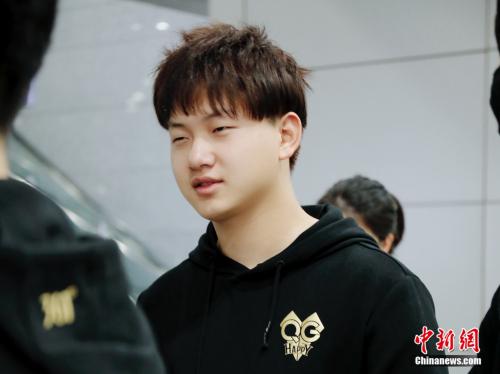 电竞选手or网瘾少年,电竞人生游戏