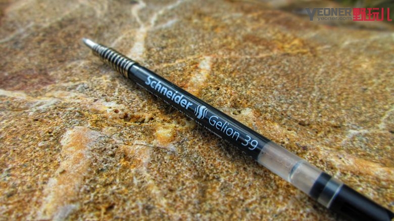 可上天遁地的奈特科尔战术笔NTP21随身体验