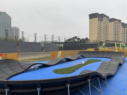 当网红遇上职业歌手,当网红遇上有钱人