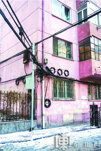 哈尔滨市道里区千个老旧庭院外挂线得到整治提升居民幸福指数