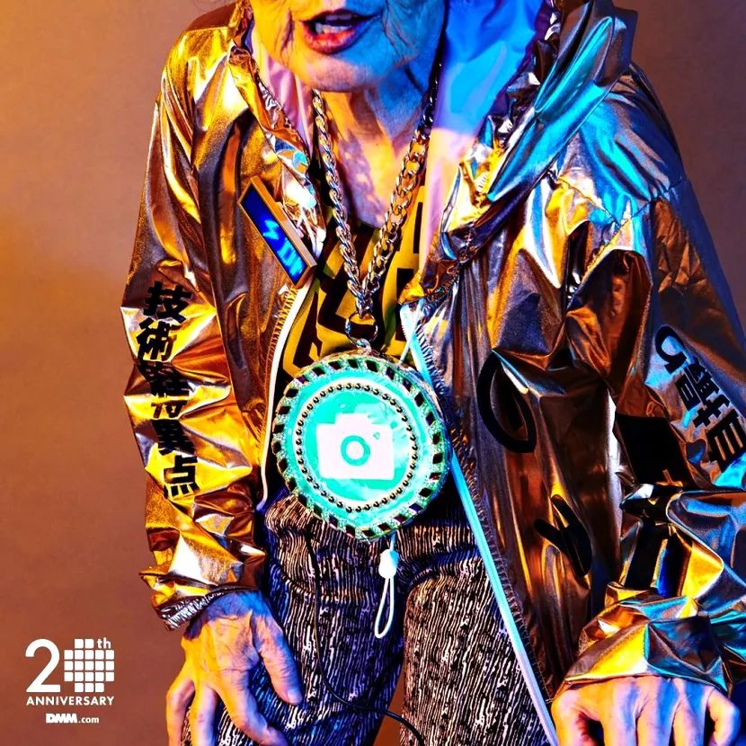 日本老奶奶搞笑摄影,九十多岁的日本奶奶摄影