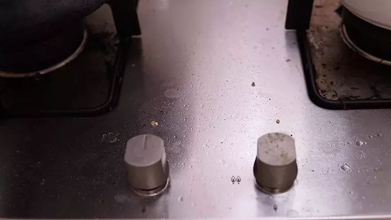 1秒熨烫,30秒加热熨烫衣服小妙招