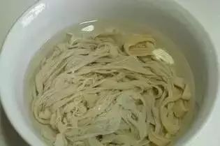 年味准备哪些香肠,年味灌腊肠