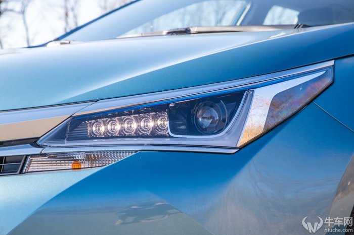 丰田卡罗拉双擎跑多少公里后省油,卡罗拉双擎精英版用什么模式省油