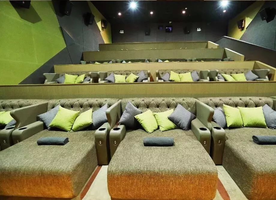 福州这家影院快撑不下去了！四个月没发工资，欠债超30亿……