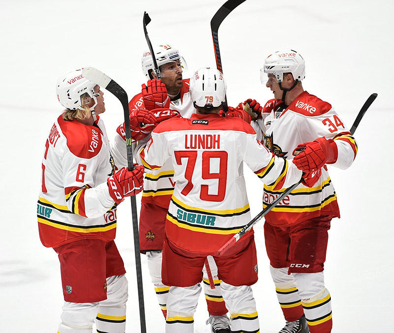 KHL—伦德破门叶劲光梅开二度万科龙队史客场首胜阿斯塔纳雪豹