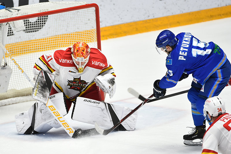 KHL—伦德破门叶劲光梅开二度万科龙队史客场首胜阿斯塔纳雪豹