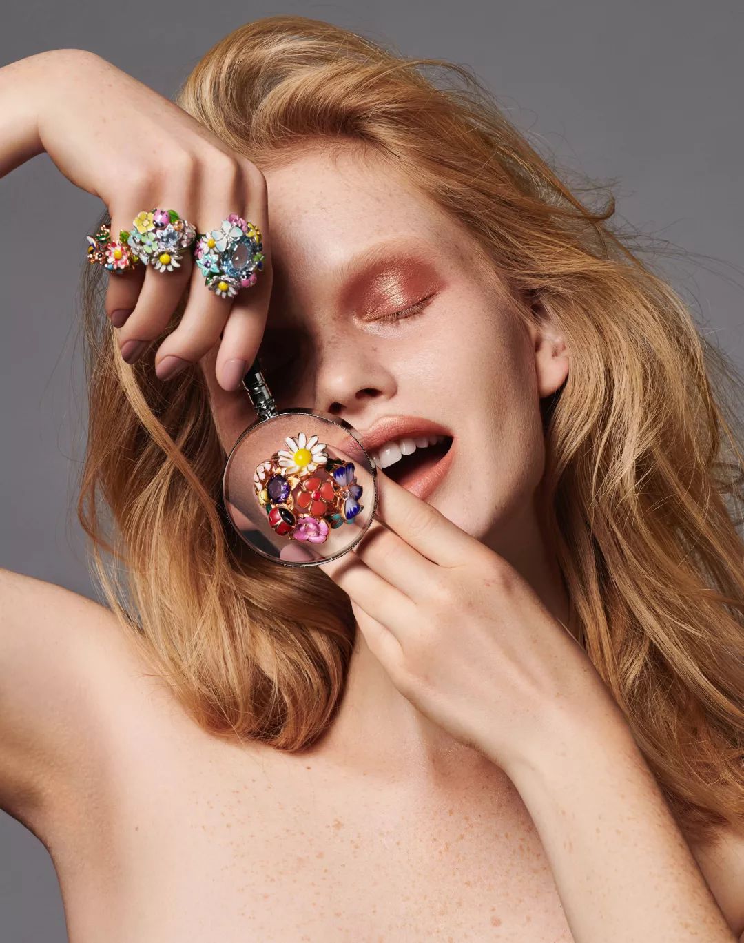 最好看的年会小黑裙,不管有没有年会都可穿的小黑裙