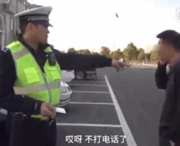 被这个翻译气笑了！但更扯的是它背后的策划……