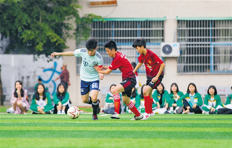 向前冲幼儿足球,足球小将向前冲