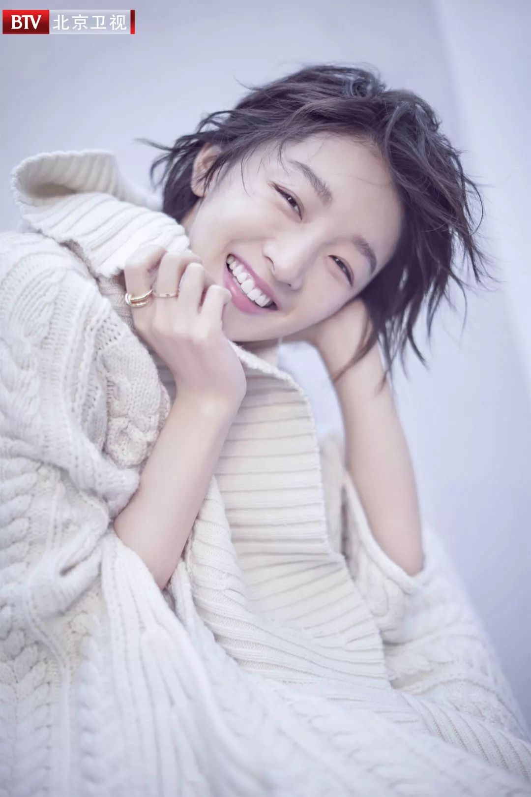 周冬雨lv专访,周冬雨评价布小谷